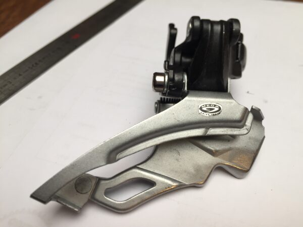 Derailleur vtt avant shimano alivio 9x2 sur boitier - Pièce détachée vélo - Achat & prix