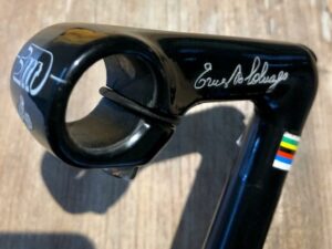 Potence Colnago 3TTT Pantographiée Potence Les Mains Dans Le Guidon