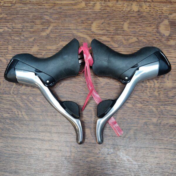 Paire Levier-Manette Shimano 105 2x10vitesses ST-5600 FlightDeck Neuve Levier de frein Les Mains Dans Le Guidon