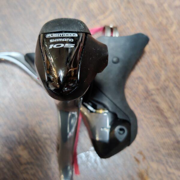 Paire Levier-Manette Shimano 105 2x10vitesses ST-5600 FlightDeck Neuve Levier de frein Les Mains Dans Le Guidon