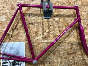 Cadre+ fourche Battaglin violet taille 57 Cadre Vélo Les Mains Dans Le Guidon