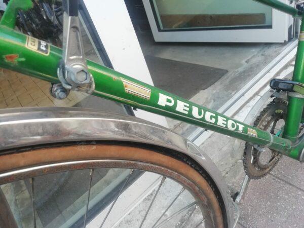 Vélo Peugeot semi-course vert Vélo vendu Les Mains Dans Le Guidon