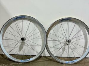 Paire de roues Campagnolo zonda 16 R Roues Les Mains Dans Le Guidon