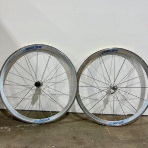 Paire de roues Campagnolo zonda 16 R Roues Les Mains Dans Le Guidon