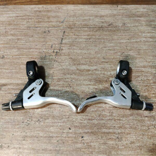 Leviers de frein VTT Shimano Deore LX V-brake ou Canti BL-M601 Levier de frein Les Mains Dans Le Guidon