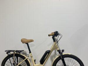 Vélo électrique Granville Urban 30+ Vélo Electrique e-bike Les Mains Dans Le Guidon