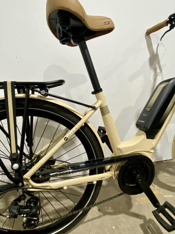 Vélo électrique Granville Urban 30+ Vélo Electrique e-bike Les Mains Dans Le Guidon