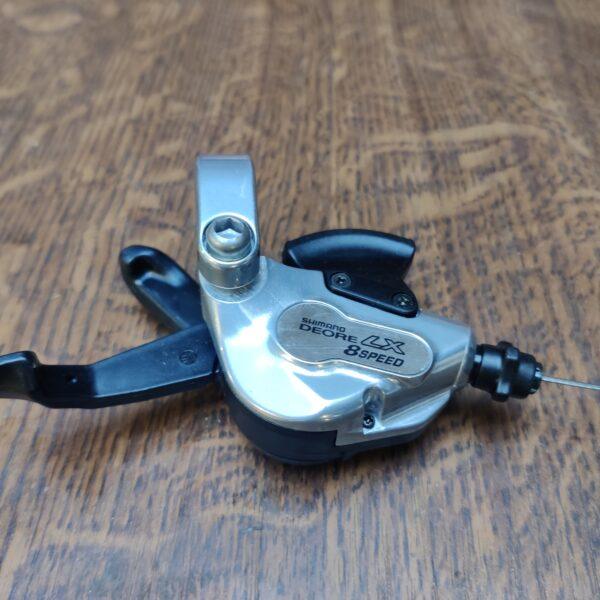 Manette de vitesses 8 vitessess Shimano Deore LX SL-M569 1996 manette dérailleur Les Mains Dans Le Guidon