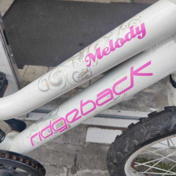 Vélo enfant 16″ (1m~1m20, 4-6 ans) Ridgeback Melody Vélo enfant Les Mains Dans Le Guidon