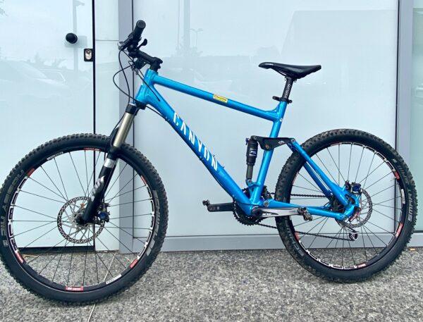 Vtt Canyon Nerve XC Vélo occasion Les Mains Dans Le Guidon