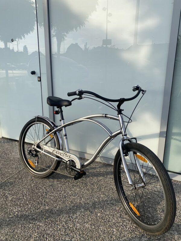 Cruiser Electra  7 Vélo occasion Les Mains Dans Le Guidon