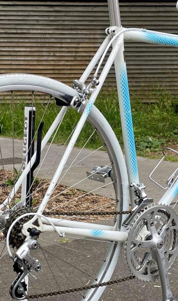 COURSE Concorde T54 Vélo azuré Les Mains Dans Le Guidon