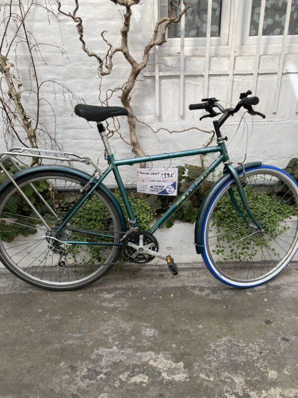 Ville Micmo Vert Vélo azuré Les Mains Dans Le Guidon