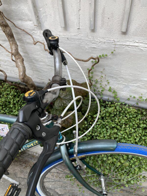 Ville Micmo Vert Vélo azuré Les Mains Dans Le Guidon