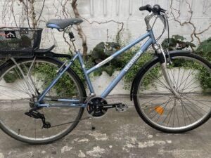 Riverside Decathlon Vélo occasion Les Mains Dans Le Guidon