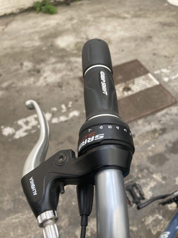 Riverside Decathlon Vélo occasion Les Mains Dans Le Guidon