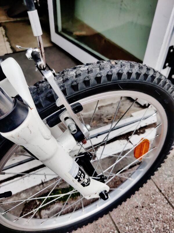 VTT enfant Lapierre 20″ (pour enfant 1m20 ~ 1m35) Vélo enfant Les Mains Dans Le Guidon