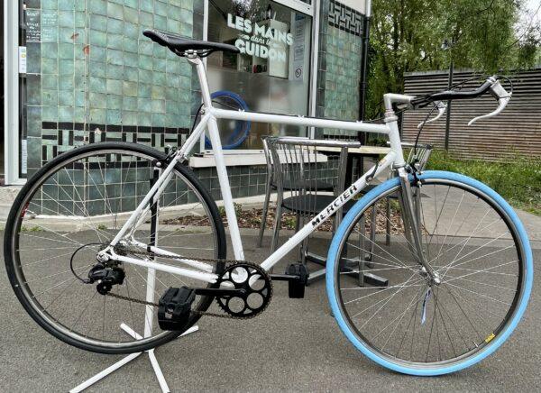 COURSE Mercier T57 Vélo azuré Les Mains Dans Le Guidon