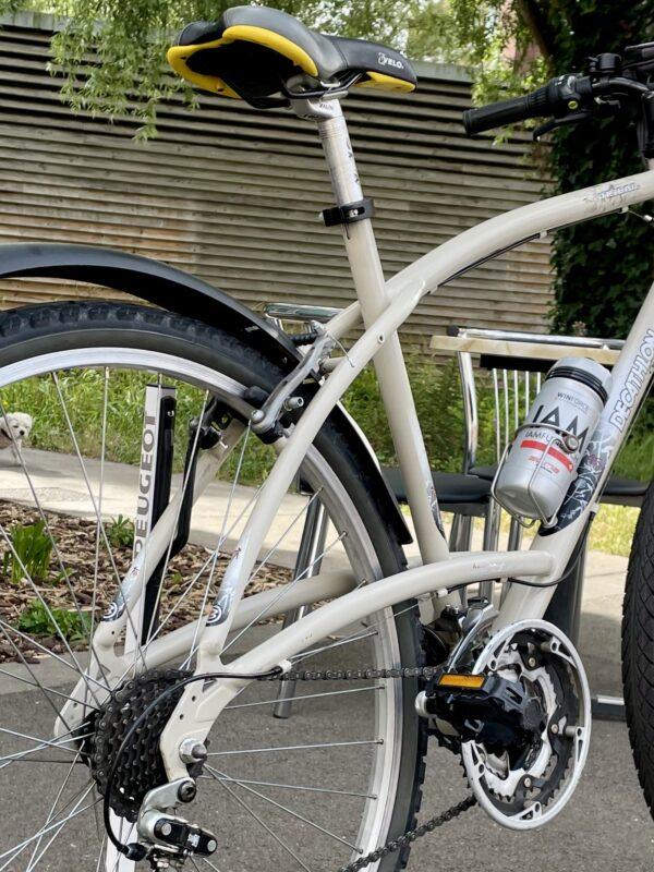 TREKKING Décathlon taille L Vélo en dépot-vente Les Mains Dans Le Guidon