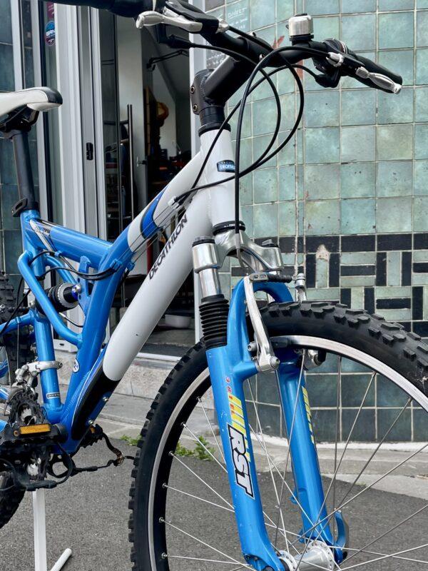 VTT Décathlon Rockrider 5.4 Vélo en dépot-vente Les Mains Dans Le Guidon
