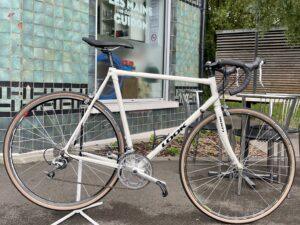 COURSE Re-Look-é KG361 taille L Vélo de collection Les Mains Dans Le Guidon