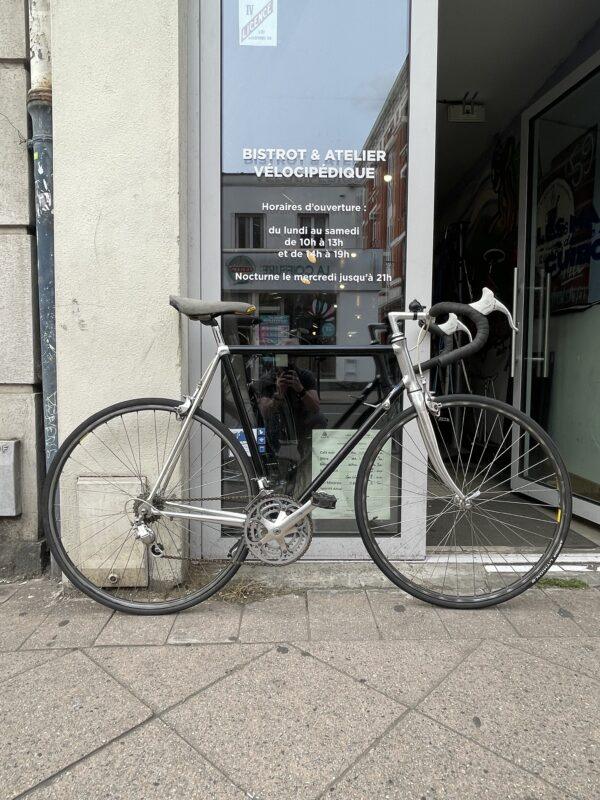 Vitus Course emmanché collé Vélo de collection Les Mains Dans Le Guidon