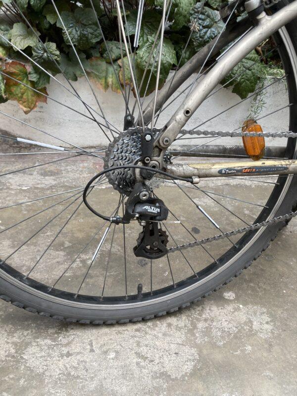 B’Twin 7 Vélo en dépot-vente Les Mains Dans Le Guidon