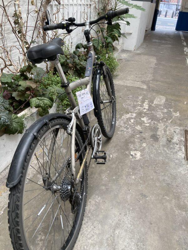 B’Twin 7 Vélo en dépot-vente Les Mains Dans Le Guidon
