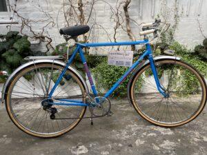 Manufrance 3V Vélo en dépot-vente Les Mains Dans Le Guidon