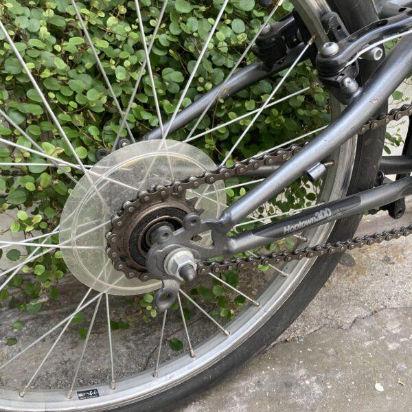 B’Twin Tilt Pliant Vélo en dépot-vente Les Mains Dans Le Guidon