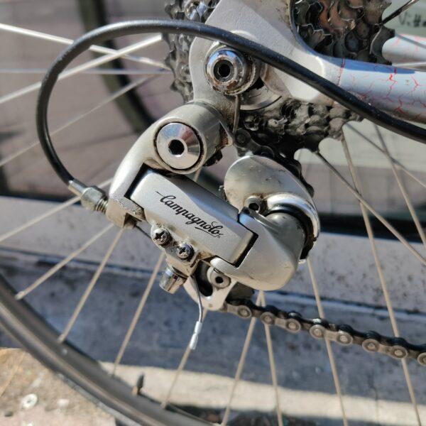 Vélo course Sakae litage Taille 59/60 Vélo en dépot-vente Les Mains Dans Le Guidon