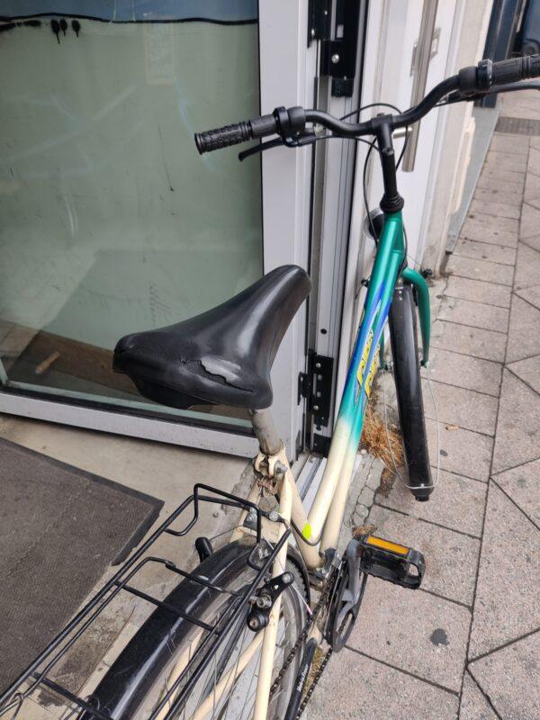 Vélo ville / VTC Gipsy 2×7 vitesses Vélo occasion Les Mains Dans Le Guidon