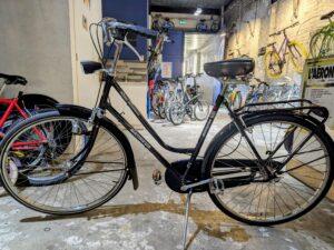 Batavus Flying Dutchman Vélo occasion Les Mains Dans Le Guidon