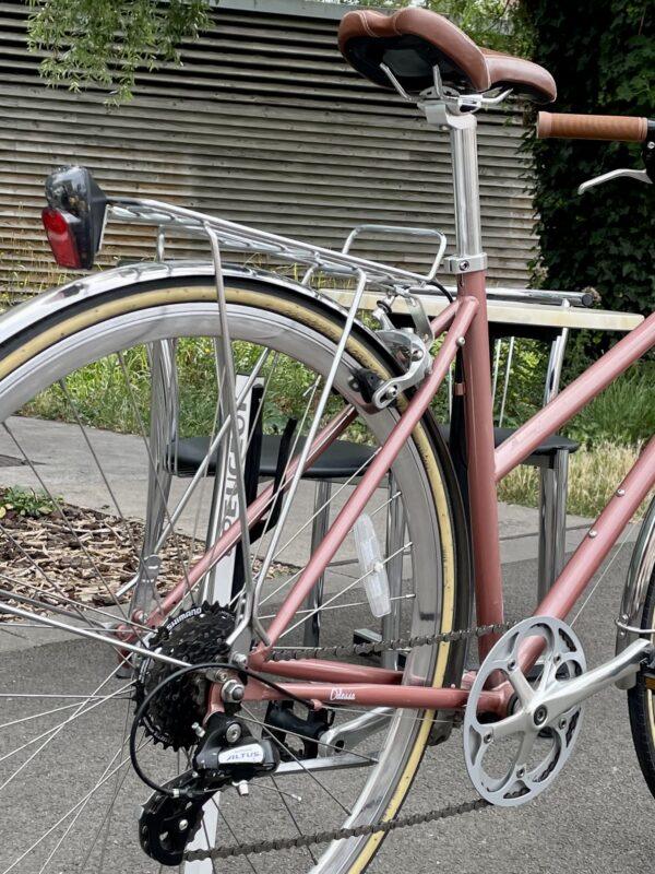 VILLE 6KU Odessa taille L Vélo en dépot-vente Les Mains Dans Le Guidon