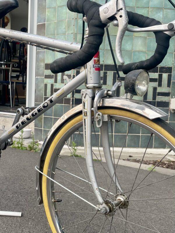 RANDONNEUR Peugeot 6-8ans Vélo en dépot-vente Les Mains Dans Le Guidon