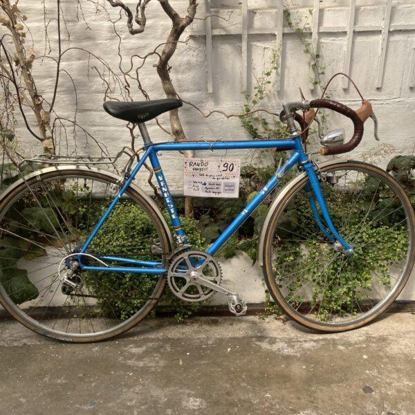 Randonneuse Vanheste Vélo en dépot-vente Les Mains Dans Le Guidon