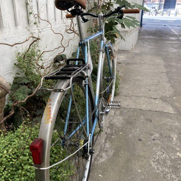 Ville/Rando Superia Vélo azuré Les Mains Dans Le Guidon