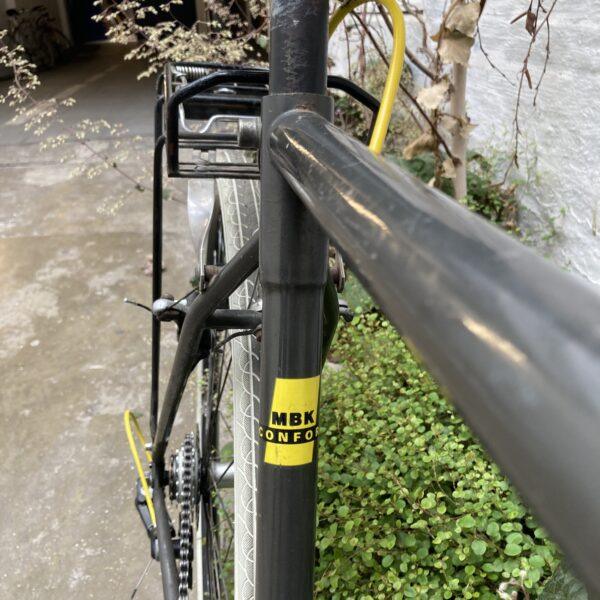 Rando-Ville MBK St-Malo Vélo azuré Les Mains Dans Le Guidon