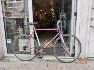 Vélo de ville sportif MBK Mirage Pro Vélo occasion Les Mains Dans Le Guidon