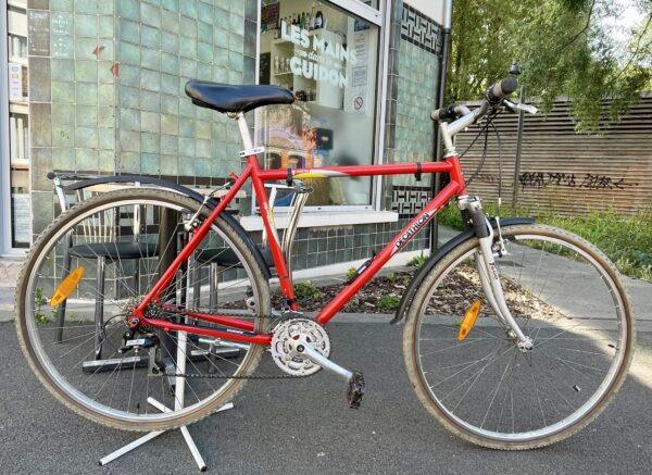 VTT Décathlon Série T taille L Vélo en dépot-vente Les Mains Dans Le Guidon