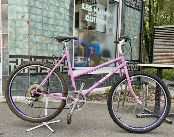 VTT Raleigh Nevada Vélo en dépot-vente Les Mains Dans Le Guidon