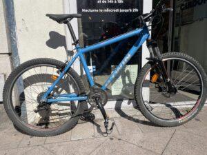 VTT Rockrider 500 B’Twin Vélo occasion Les Mains Dans Le Guidon
