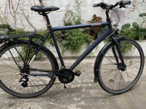 B’Twin Hoprider Vélo occasion Les Mains Dans Le Guidon