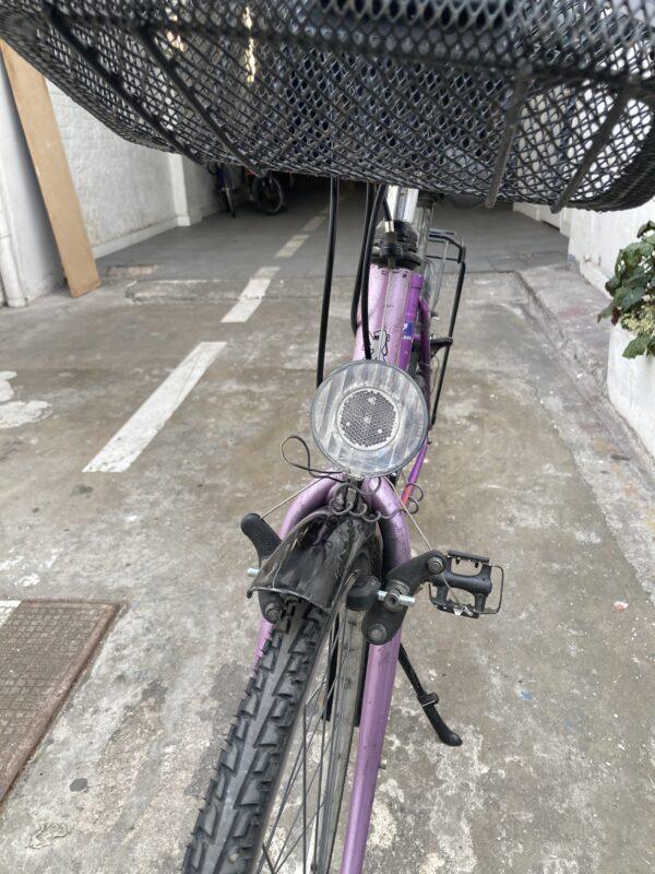 Peugeot Ville Violet Vélo en dépot-vente Les Mains Dans Le Guidon