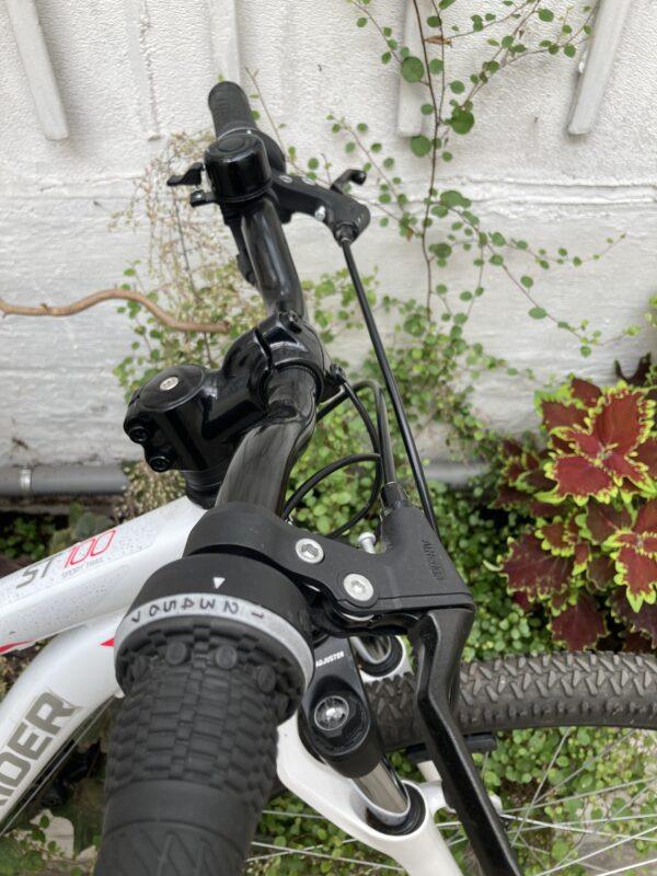Rockrider ST 100 Vélo en dépot-vente Les Mains Dans Le Guidon