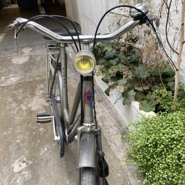 Ville Hollandais Romein Vélo en dépot-vente Les Mains Dans Le Guidon