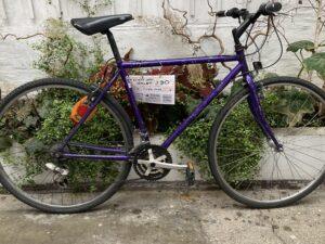 SCOTT VTT 28″ Violet Vélo en dépot-vente Les Mains Dans Le Guidon