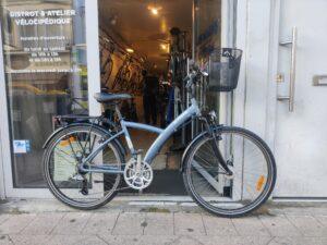 Vélo VRC Btwin Original 520 avec moyeu dynamo. Vélo en dépot-vente Les Mains Dans Le Guidon