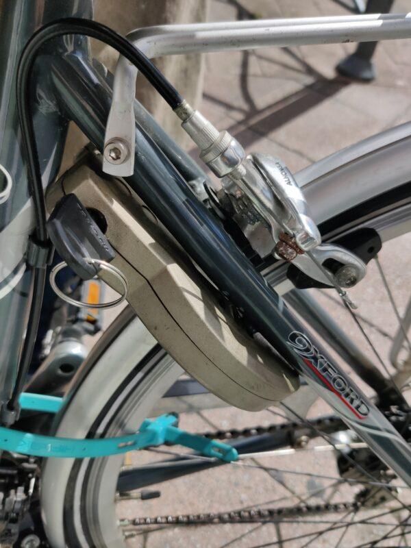 Velo ‘hollandais’ Oxford Fitness Vélo en dépot-vente Les Mains Dans Le Guidon