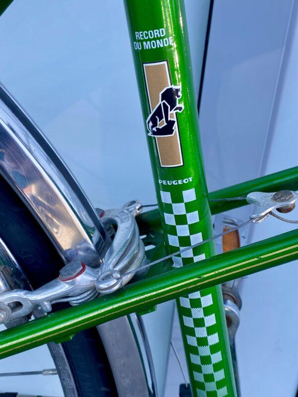 Peugeot Cyclotouriste 10 vitesses Vélo occasion Les Mains Dans Le Guidon